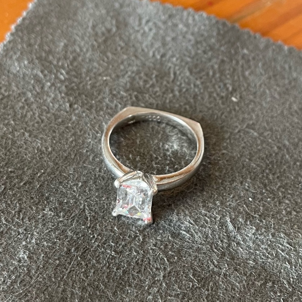 Ring - Picture 7 of 7